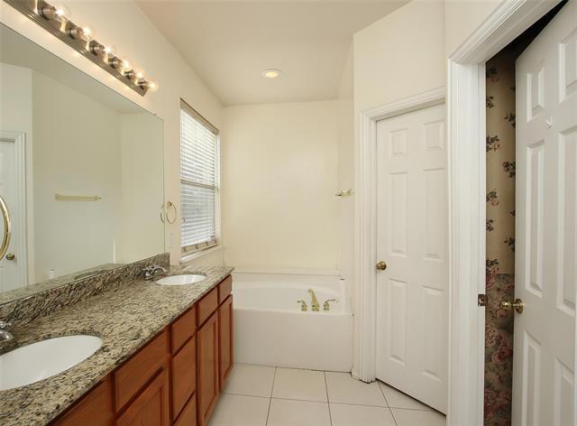 Building Photo - 4140 Boulder Park Dr