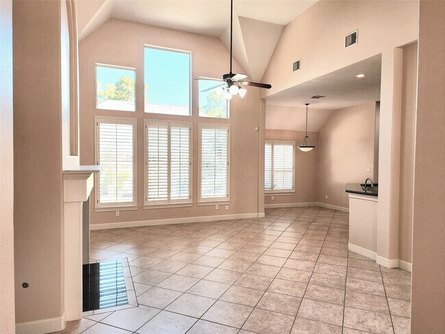 Building Photo - 14214 Altair Dr