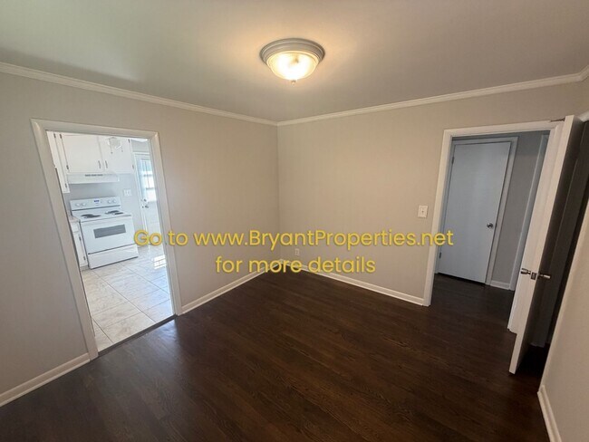 Building Photo - *2712 Wellman Dr