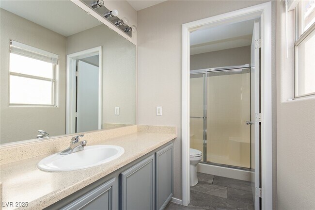 Building Photo - 8564 Shady Pines Dr