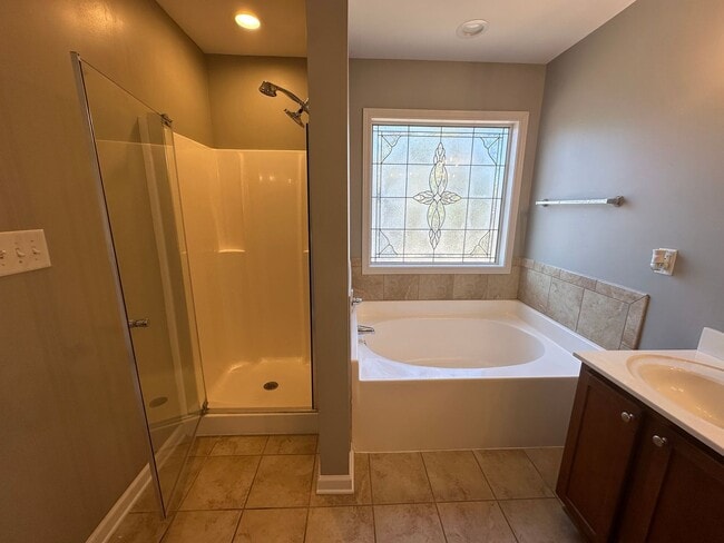 Building Photo - 66 Great Oak Ct