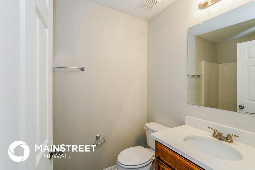 Building Photo - 3640 Queens Cove Blvd