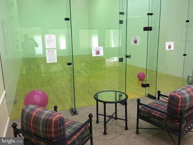 Building Photo - 13058 Autumn Woods Way