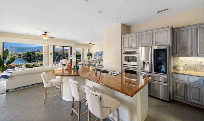 Building Photo - 3 Pyramid Lake Ct