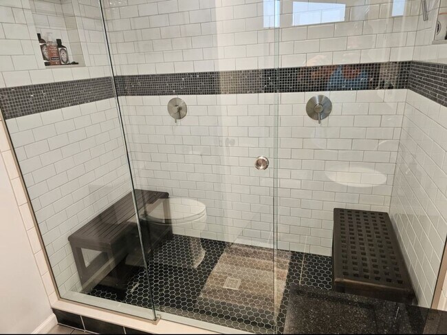 Building Photo - Offered for Rent – Available April 1, 2026 St. Lawrence Seaway Luxury Waterfront Home – Cape Vinc...