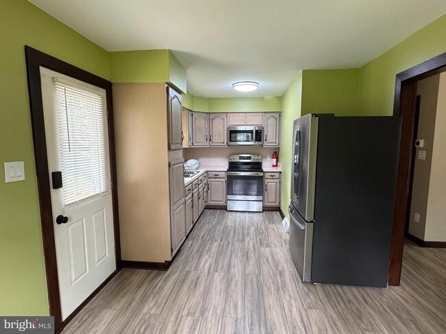 Building Photo - 41 4th St