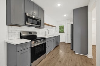 Building Photo - 7537 Westover St