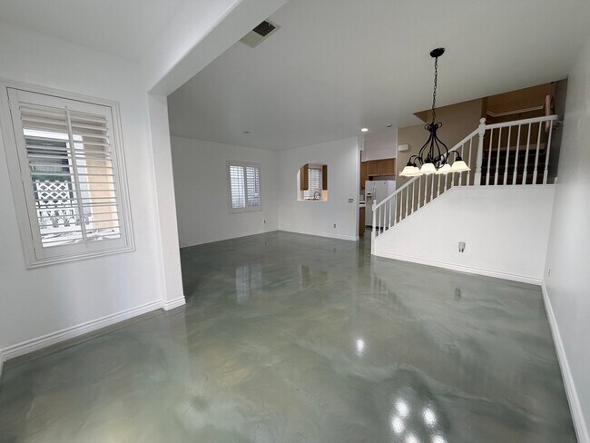 Building Photo - 1431 Trouville Ln