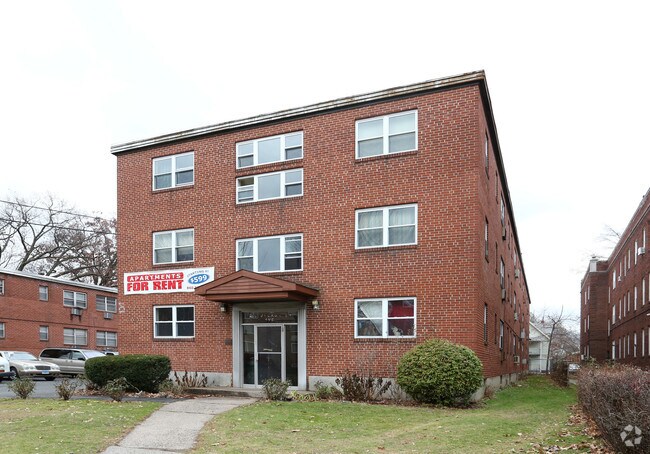 Building Photo - 21 Evergreen Ave