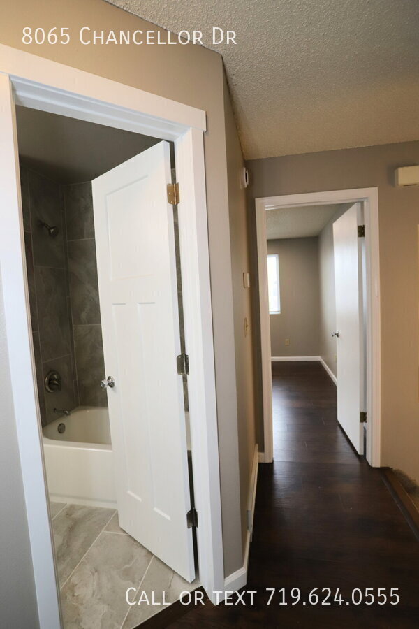 Building Photo - 8065 Chancellor Dr