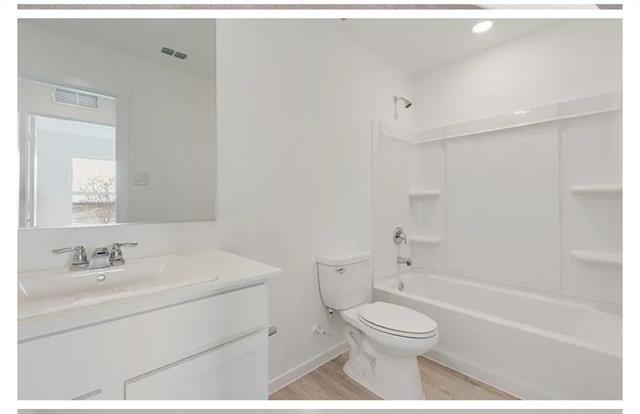 Building Photo - 613 Holleman Dr