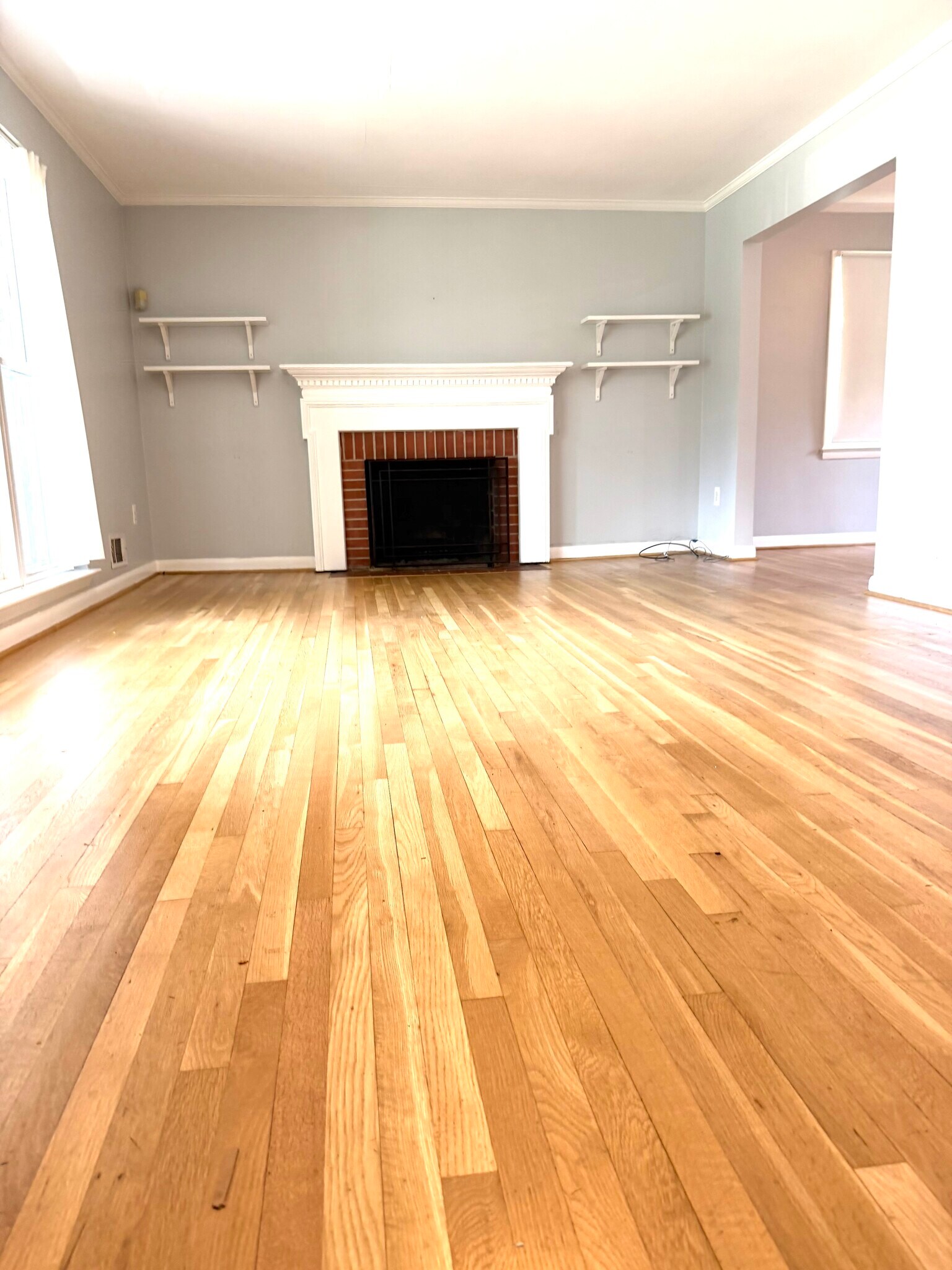 Building Photo - 5809 Greenlawn Dr