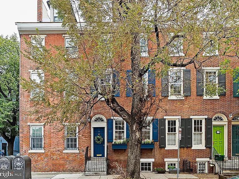 Primary Photo - 1245 Lombard St