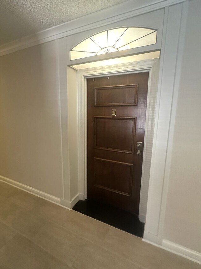 Building Photo - 801 S Pitt St