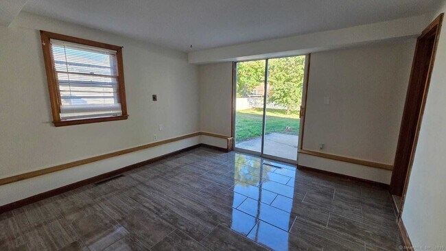 Building Photo - 127 Ursini Dr