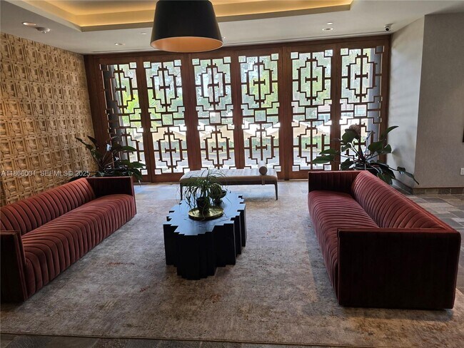 Building Photo - 11113 Biscayne Blvd