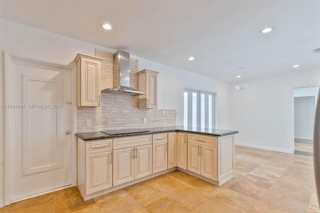 Building Photo - 680 NE 57th St