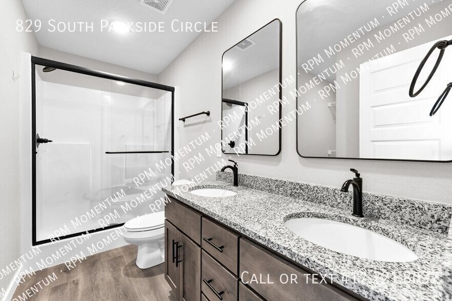 Building Photo - 829 S Parkside Cir