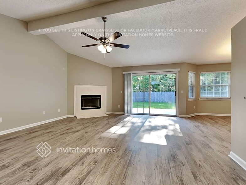 Building Photo - 11619 Greenland Hideaway Dr E