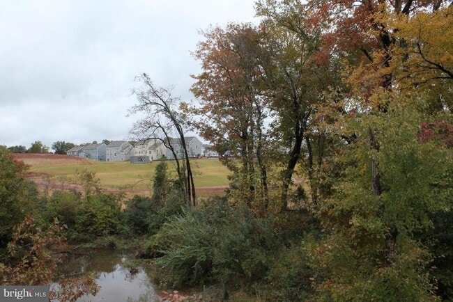 Building Photo - 10665 Hinton Wy