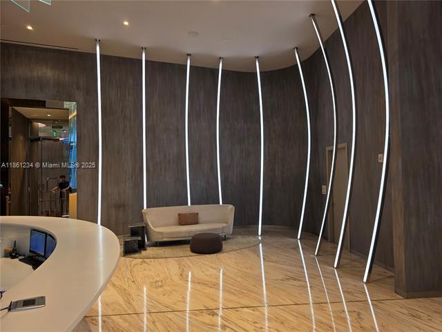 Building Photo - 1000 Brickell Plz