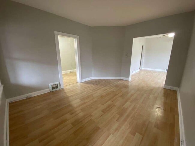 Building Photo - 7918 Force Ave