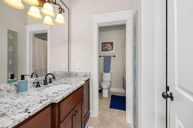 Building Photo - 4603B Lealand Ln