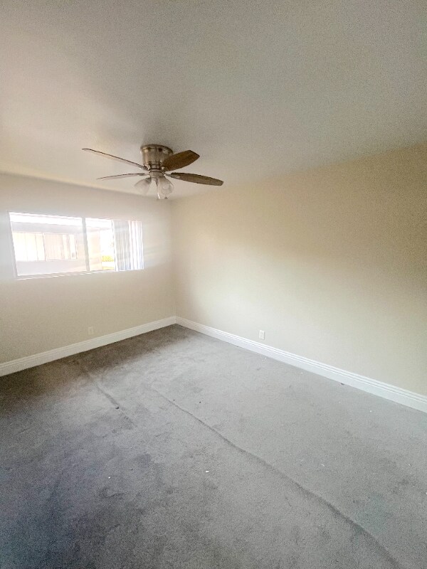 Building Photo - 587 Silverwood Ave