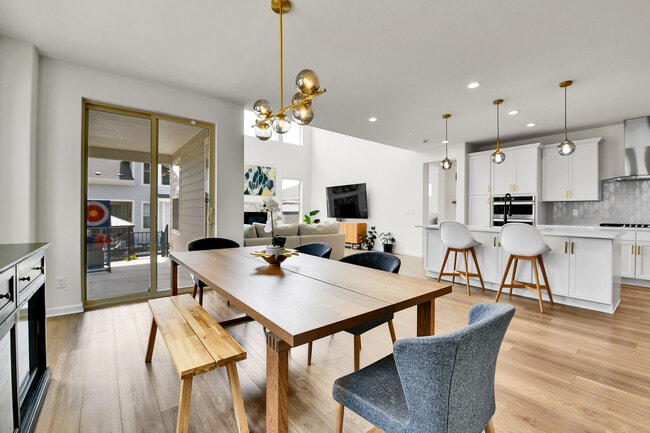 Building Photo - 6302 E 142nd Pl