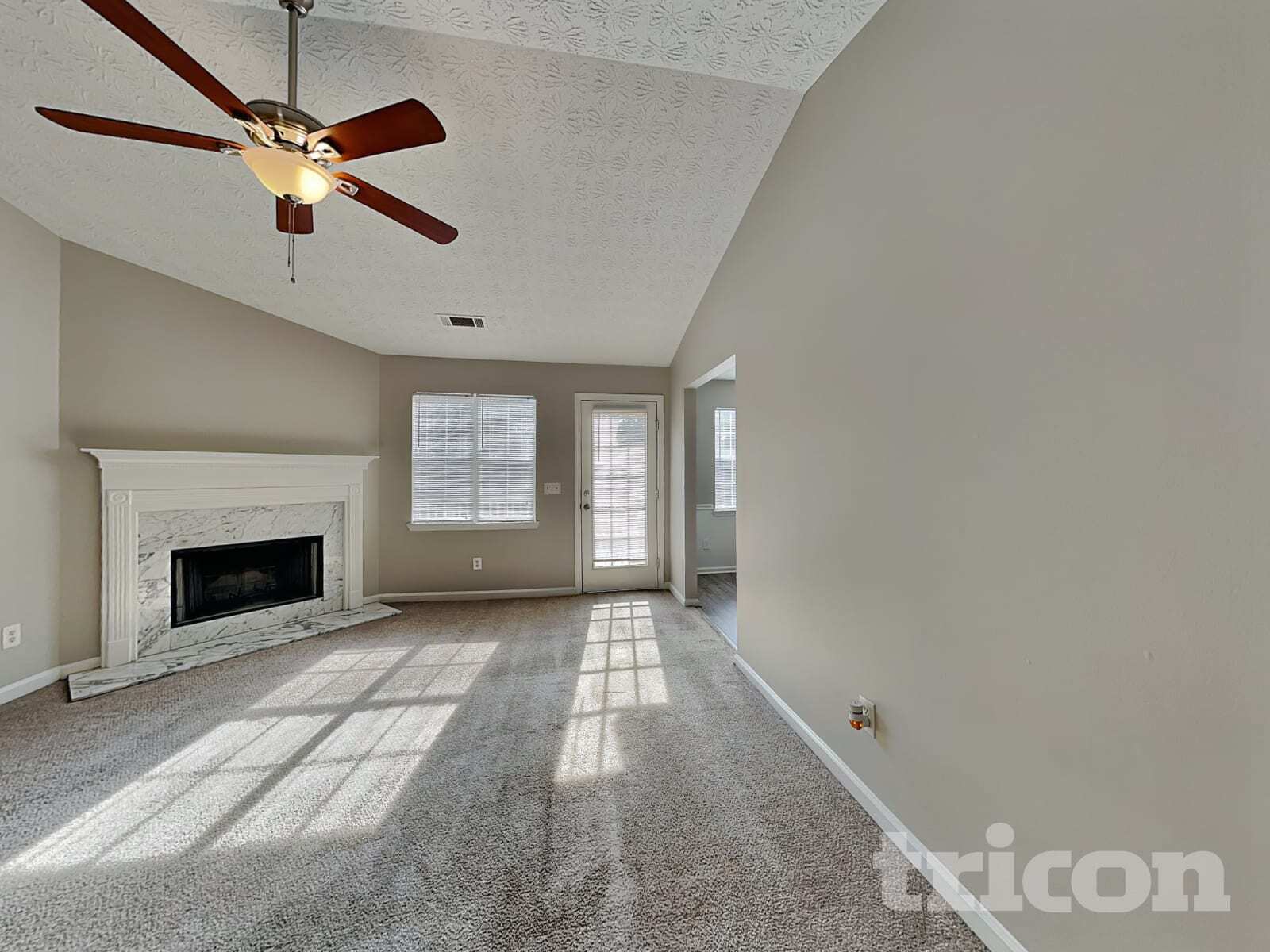 Building Photo - 160 Brighton Dr