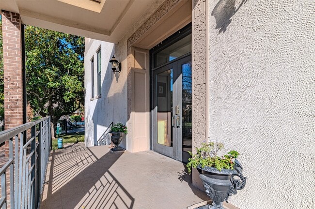 Building Photo - 1100 Harvard St