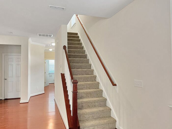 Building Photo - Room in Townhome on Pecan Ridge Way