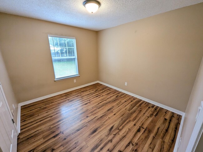 Building Photo - 2625 Weeping Willow Ln
