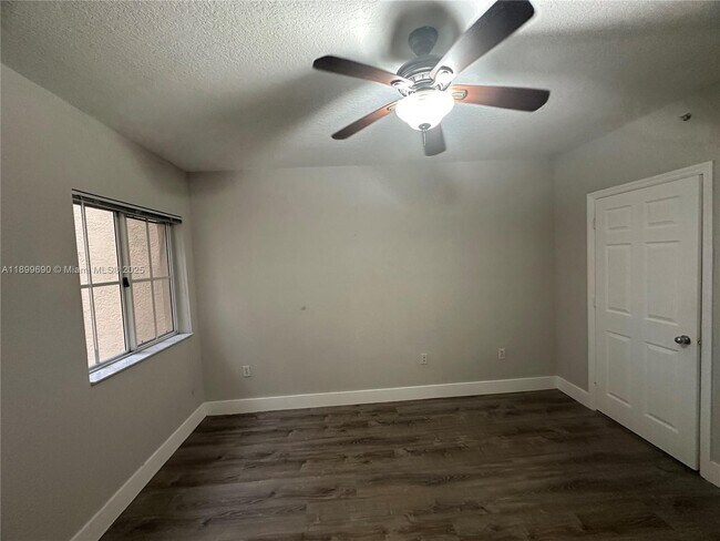 Building Photo - 2520 Centergate Dr