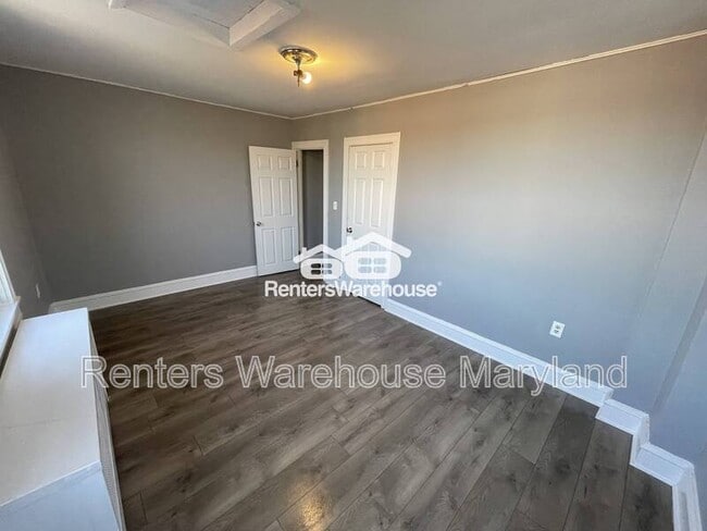 Building Photo - 3400 Dudley Ave