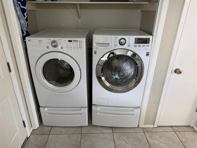 Building Photo - 107 Owen Cir