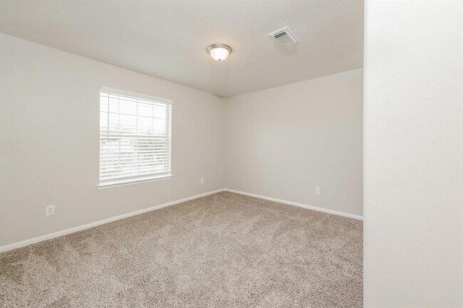 Building Photo - 8319 Loetsch Ridge Way