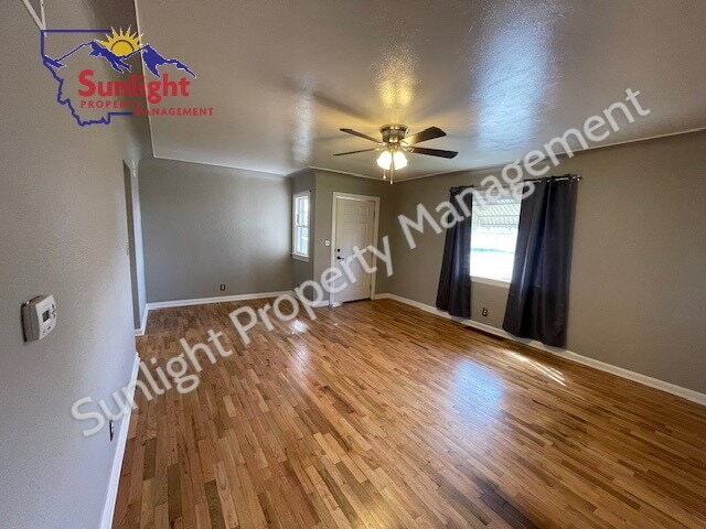 Building Photo - "Charming 2-Bed Home with Gleaming Hardwood Floors in Billings, MT!"