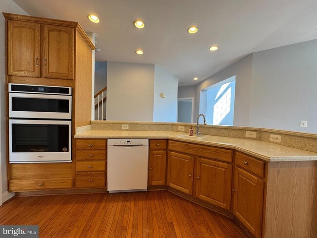 Building Photo - 13868 Piedmont Vista Dr