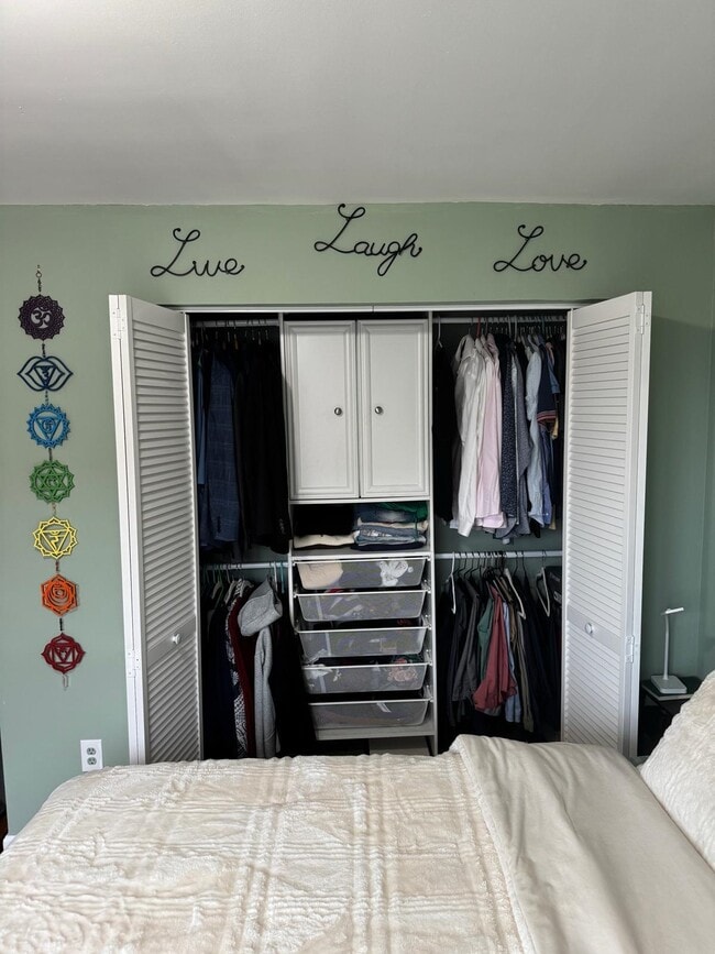 Building Photo - 413-415 9th St