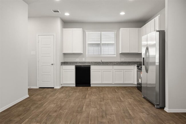 Building Photo - 160 Backwater Rd