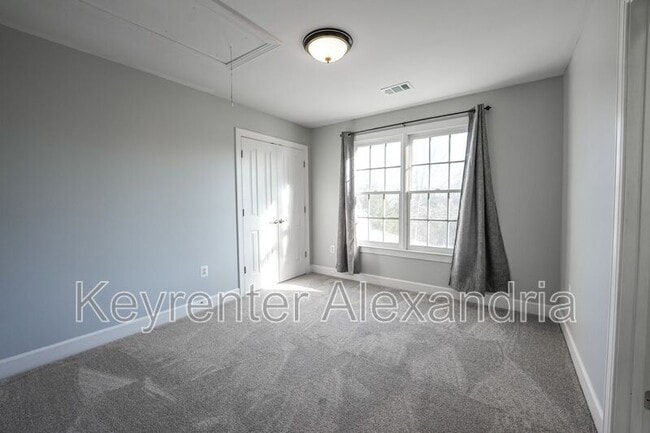 Building Photo - 13568 Heritage Farms Dr