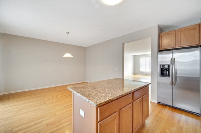 Building Photo - 111 Creekbend Ct