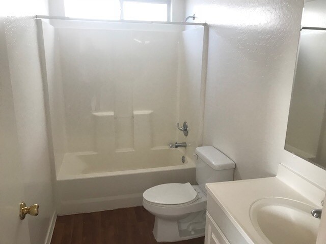 Building Photo - 6106 N 35th Ave
