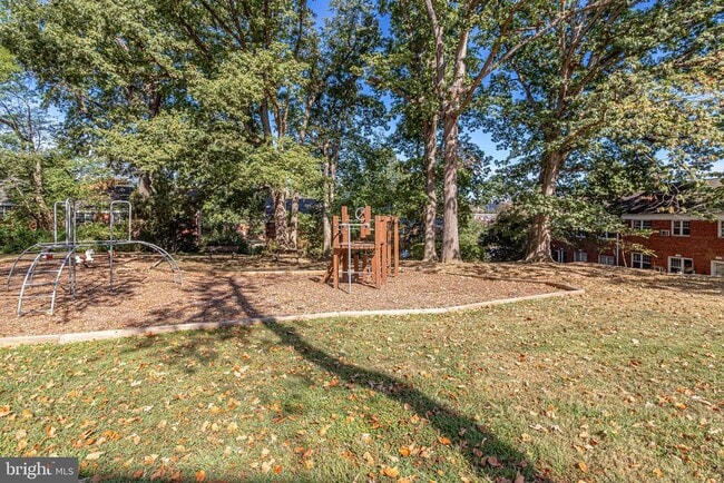 Building Photo - 3239 Gunston Rd