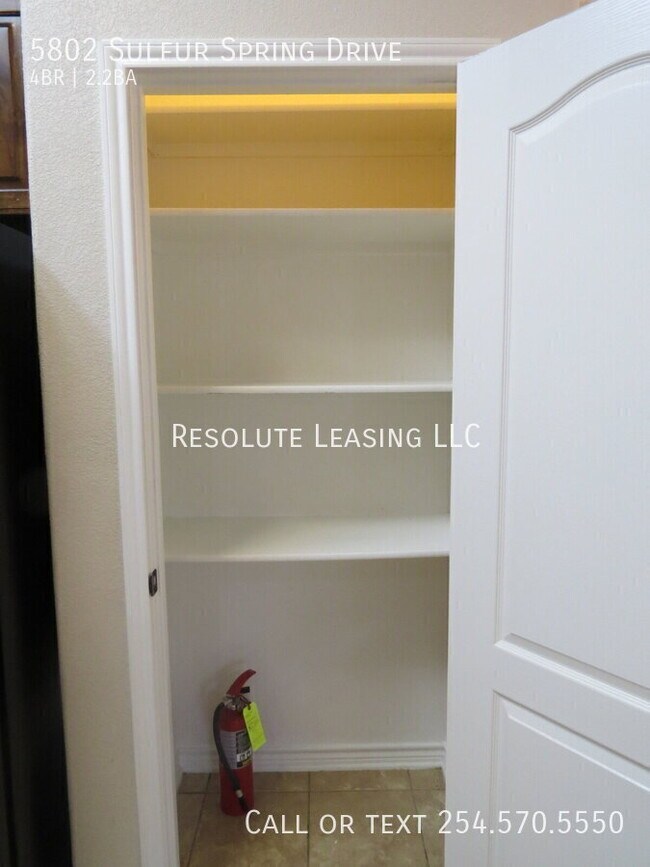 Building Photo - 5802 Sulfur Spring Dr