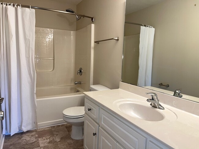 Building Photo - 201 Satomi Way