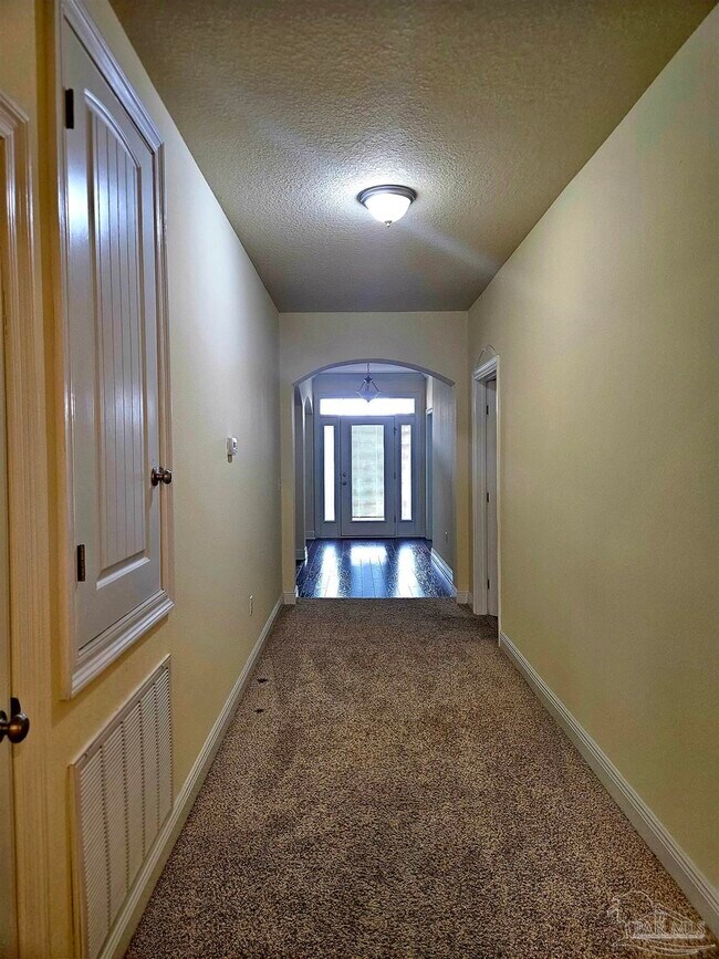 Building Photo - 961 Grindstone Ln