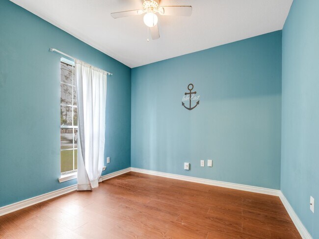 Building Photo - 3426 Mission Valley Dr