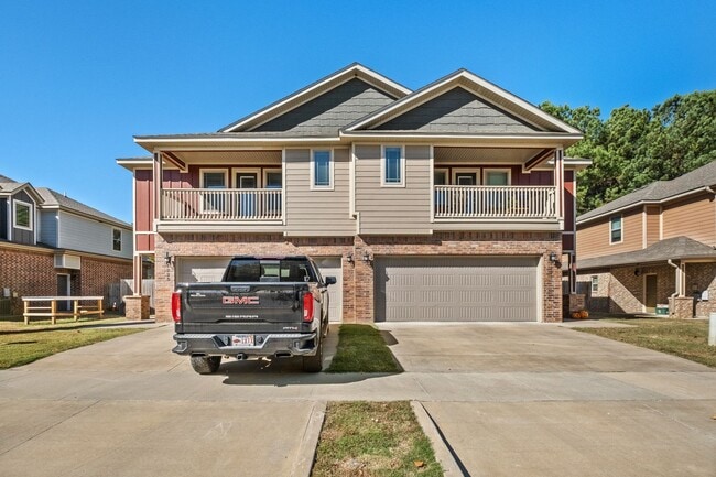 Building Photo - Rupple Meadows - 4 bed / 4 bathroom Coming In April